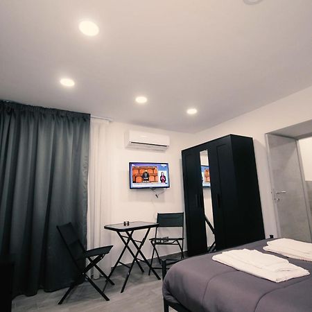 Almat Domus Apartment Naples Bilik gambar